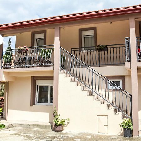 Apartman Kaca 采蒂涅 外观 照片
