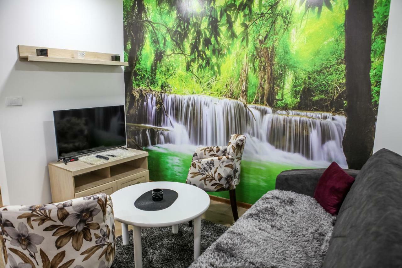 Apartman Kaca 采蒂涅 外观 照片