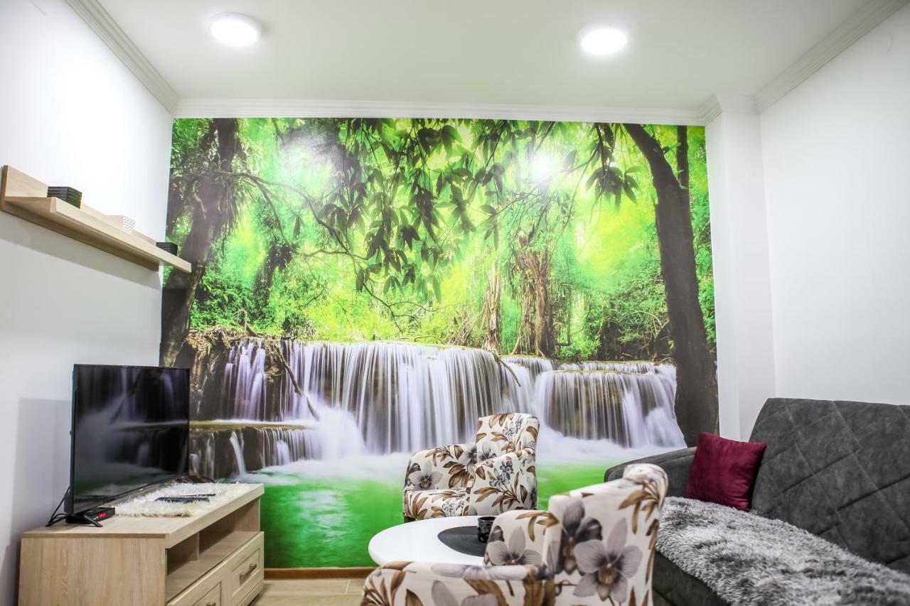 Apartman Kaca 采蒂涅 外观 照片
